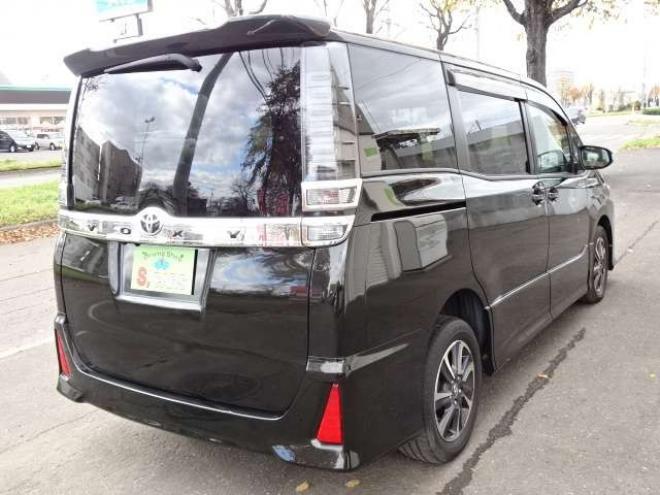 ヴォクシー2.0 ZS 4WD　後期　本州車　保証1年/走行距離無制限　4WD　8人乗　両側パワースライドドア　地デジ　バックカメラ　LEDヘッドライト　16AW　ビルトインETC 2000