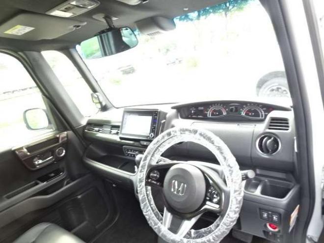 N-BOXカスタム 660 G L ターボ ホンダセンシング 4WD　本州車　保証1年/走行距離無制限　4WD 両側パワスラ バックカメラ ETC　プッシュスタート　ブレーキサポート 660