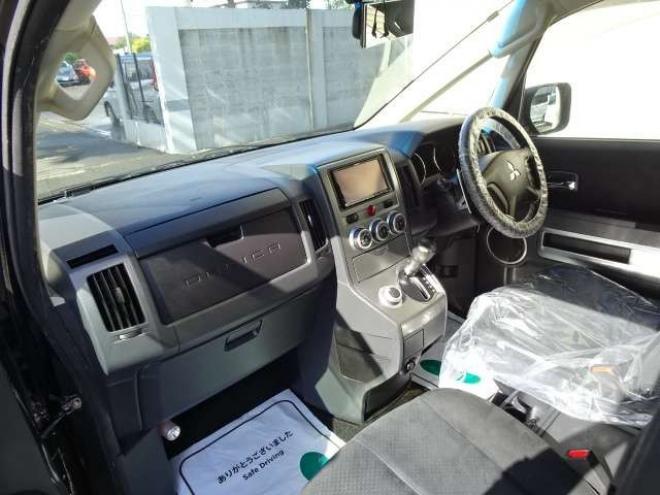 デリカD：5 2.4 G パワーパッケージ 4WD　本州車　ワンオーナー　両側パワースライドドア　ALPINE製ナビ　地デジ　10.2インチALPINE製フリップダウンモニター　バックカメラ　純正HID　スマートキー　ASC　クルーズコントロール　ビルトインETC 2400