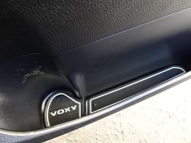 ヴォクシー2.0 ZS 煌II 4WD　本州車　保証1年/走行距離無制限　4WD　トヨタセーフティセンス　両側パワースライドドア　純正ナビ　ビルトインETC　LEDヘッドライト　純正16インチアルミホイール　アイドリングストップ　スマートキー 2000