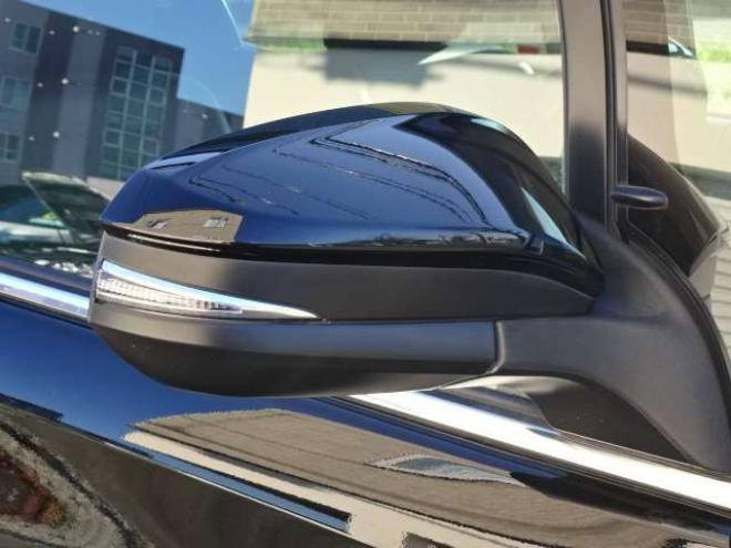 エスクァイア2.0 Gi 4WD　本州車　保証1年/走行距離無制限　4WD　両側パワースライドドア　オートマチックハイビーム　社外9インチナビ　地デジ　バックカメラ　黒本革シート　シートヒーター　LEDヘッドライト　ETC　クルーズコントロール 2000