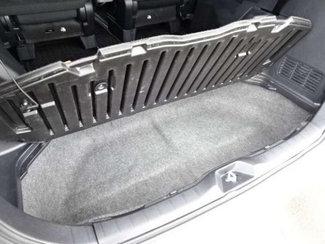 ヴォクシー2.0 ZS 煌II 4WD　本州車　保証1年/走行距離無制限　4WD　後期型　トヨタセーフティセンス　両側パワースライドドア　純正ナビ　地デジ　バックカメラ　LEDヘッドライト　ビルトインETC　クルーズコントロール 2000