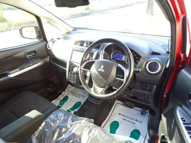 eKカスタムT セーフティパッケージ 4WD　保証1年/走行距離無制限　4WD　衝突軽減ブレーキシステム　純正ナビ　地デジ　バックカメラ　社外エンジンスターター　シートヒーター　社外15インチアルミ　純正HID　ウインカーミラー　横滑り防止　寒冷地仕様 660