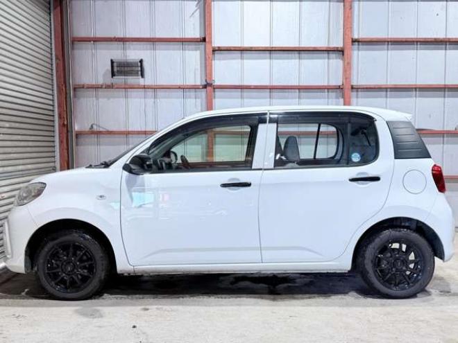 パッソ1.0 X 4WD　防錆塗装TVナビBカメエンスタ 1000