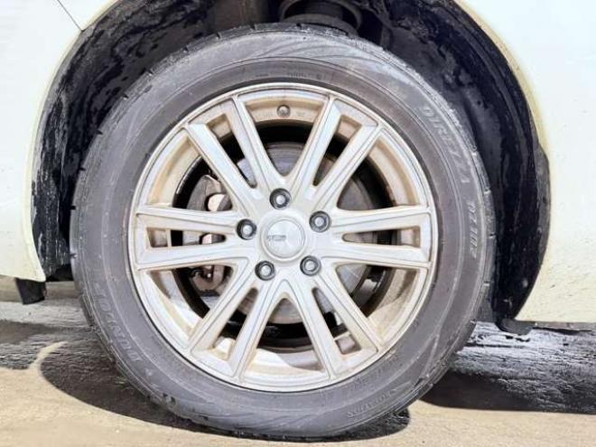 リーフG　防錆塗装TVナビBカメETC 2WD 不明