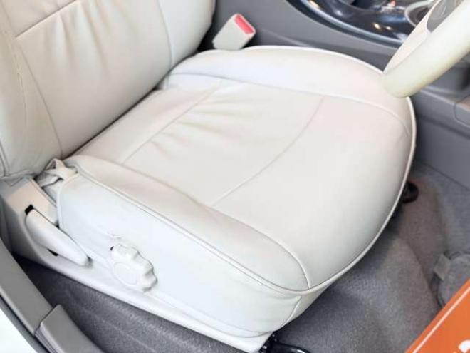 リーフG　防錆塗装TVナビBカメETC 2WD 不明