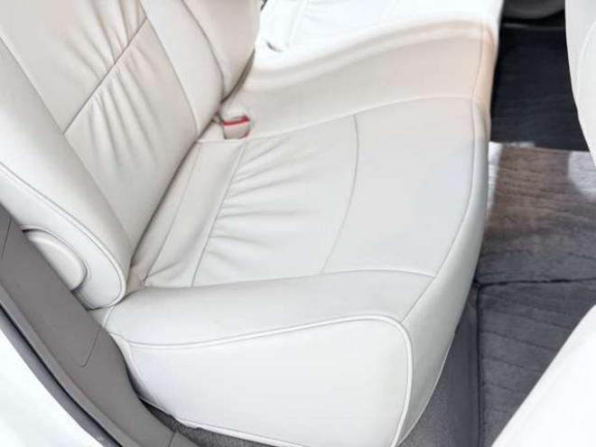 リーフG　防錆塗装TVナビBカメETC 2WD 不明