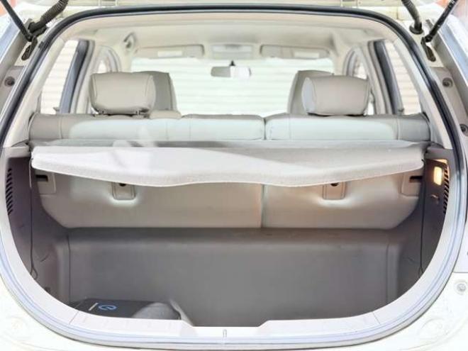 リーフG　防錆塗装TVナビBカメETC 2WD 不明