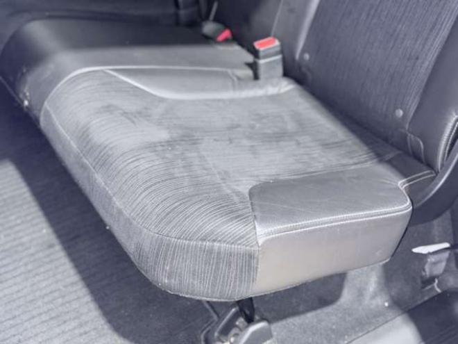 フリードスパイクハイブリッド1.5 ジャストセレクション　下廻防錆TVナビBカメETC 2WD 1500