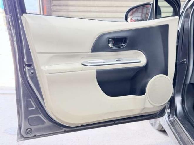 アクア1.5 G　防錆塗装TVナビETC夏冬タイヤ 2WD 1500