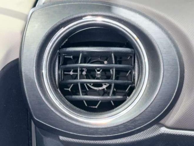 アクア1.5 G　防錆塗装TVナビETC夏冬タイヤ 2WD 1500