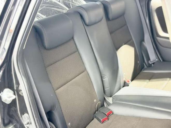 フィットシャトルハイブリッド1.3　下廻防錆TVナビBカメETC夏冬タイヤ 2WD 1300