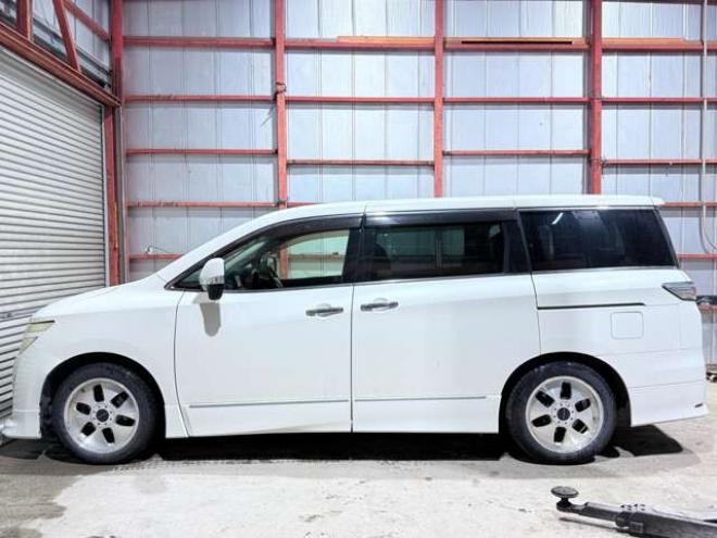 エルグランド2.5 250ハイウェイスター アーバンクロム 4WD　下廻防錆TVナビBカメETC後席モニタ 2500