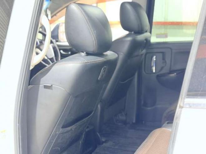 エルグランド2.5 250ハイウェイスター アーバンクロム 4WD　下廻防錆TVナビBカメETC後席モニタ 2500