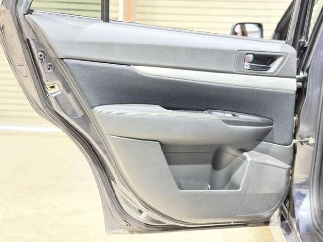 レガシィワゴン2.5 i Sスタイル 4WD　防錆塗装TVナビBカメ 2500