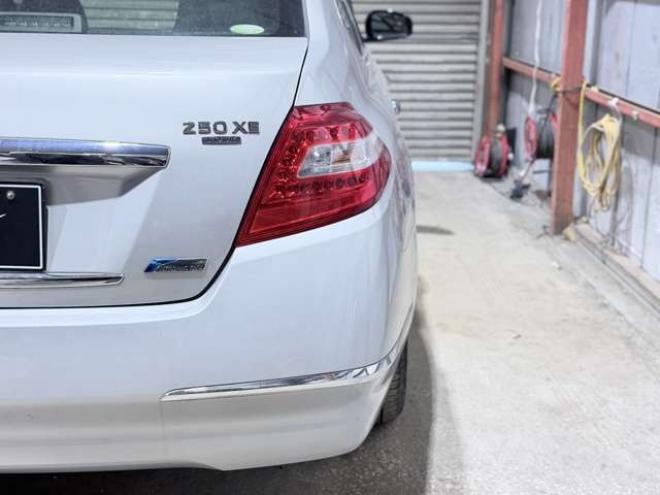 ティアナ2.5 250XE FOUR 4WD　防錆塗装4WDキーレスETC 2500