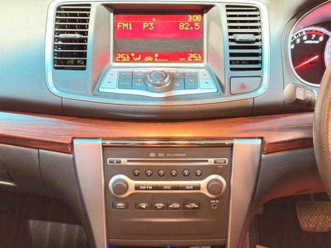 ティアナ2.5 250XE FOUR 4WD　防錆塗装4WDキーレスETC 2500