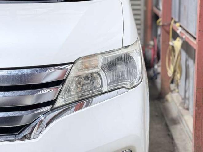 セレナ2.0 ハイウェイスター Vセレクション 4WD　防錆塗装4WDTVナビBカメ後席モニタETC 2000