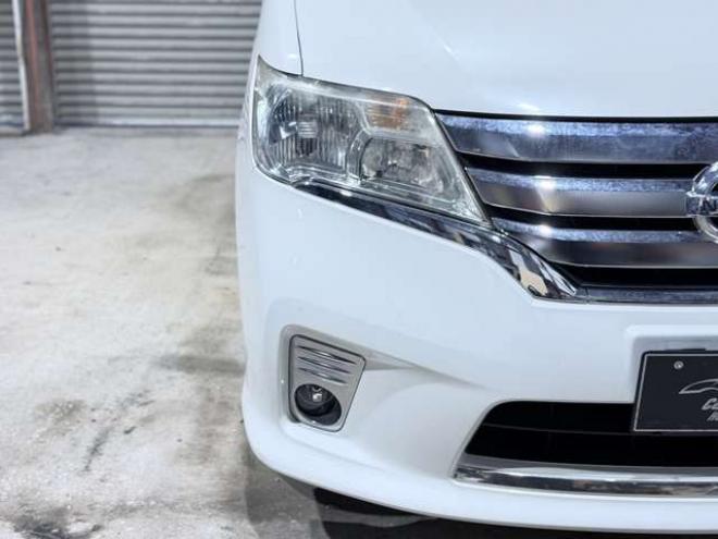 セレナ2.0 ハイウェイスター Vセレクション 4WD　防錆塗装4WDTVナビBカメ後席モニタETC 2000