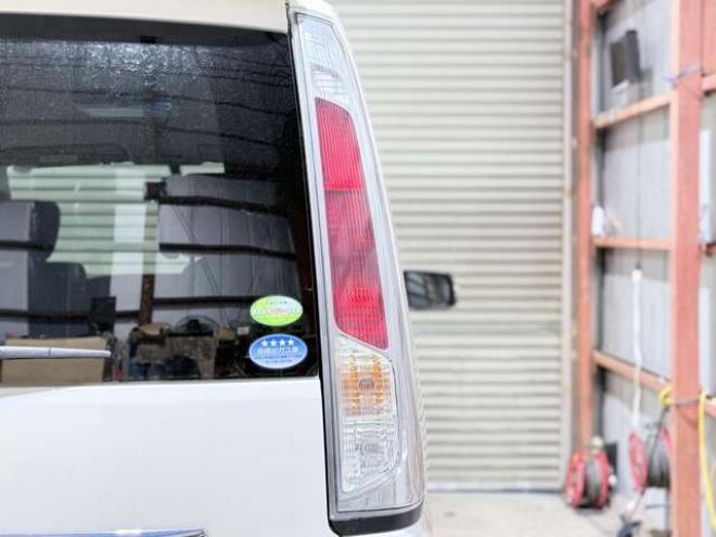 セレナ2.0 ハイウェイスター Vセレクション 4WD　防錆塗装4WDTVナビBカメ後席モニタETC 2000