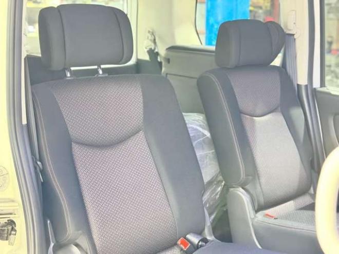 セレナ2.0 ハイウェイスター Vセレクション 4WD　防錆塗装4WDTVナビBカメ後席モニタETC 2000