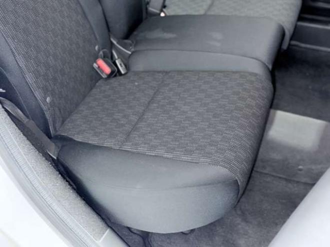 フィット1.3 13G Fパッケージ 4WD　下廻防錆TVナビETC 1300