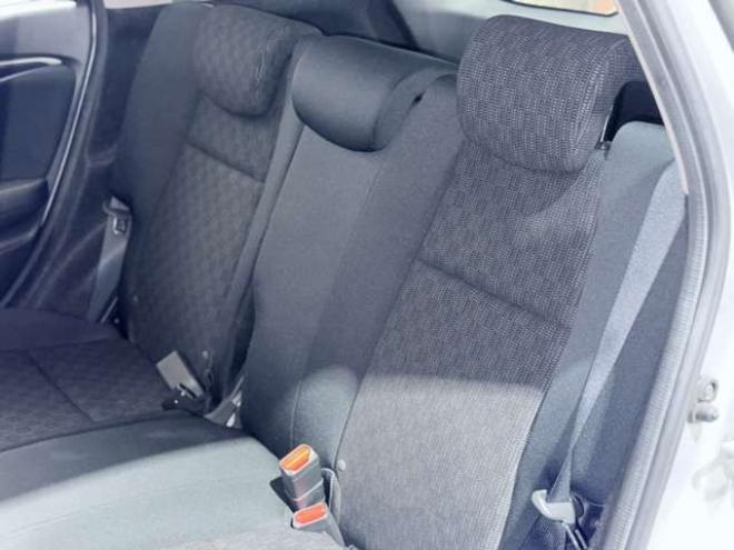 フィット1.3 13G Fパッケージ 4WD　下廻防錆TVナビETC 1300