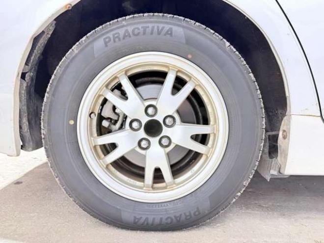 プリウス1.8 S　下廻防錆キーレスCD夏冬タイヤ 2WD 1800
