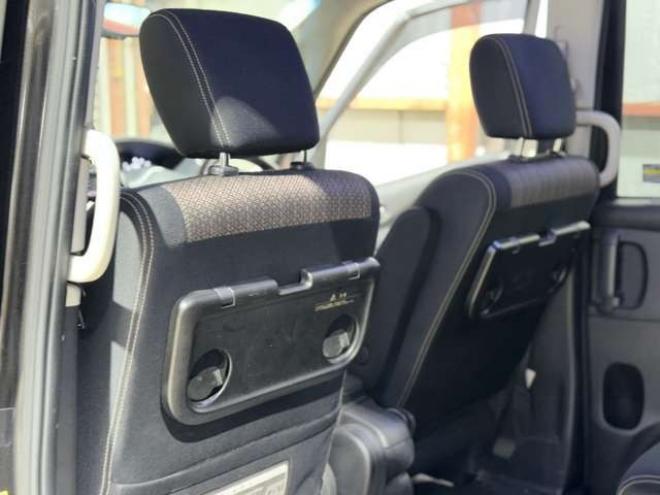 セレナ2.0 ハイウェイスター Vセレクション+Safety アドバンストセーフティ パッケージ 4WD　防錆塗装4WDTVナビBカメ後席モニタ 2000