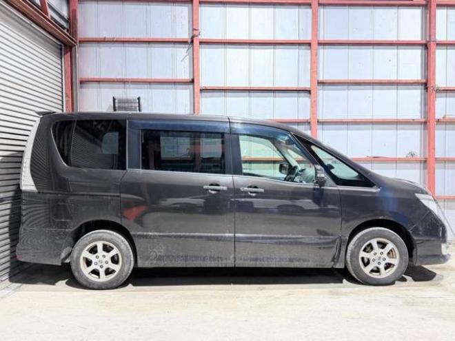 セレナ2.0 ハイウェイスター Vセレクション+Safety アドバンストセーフティ パッケージ 4WD　防錆塗装4WDTVナビBカメ後席モニタ 2000