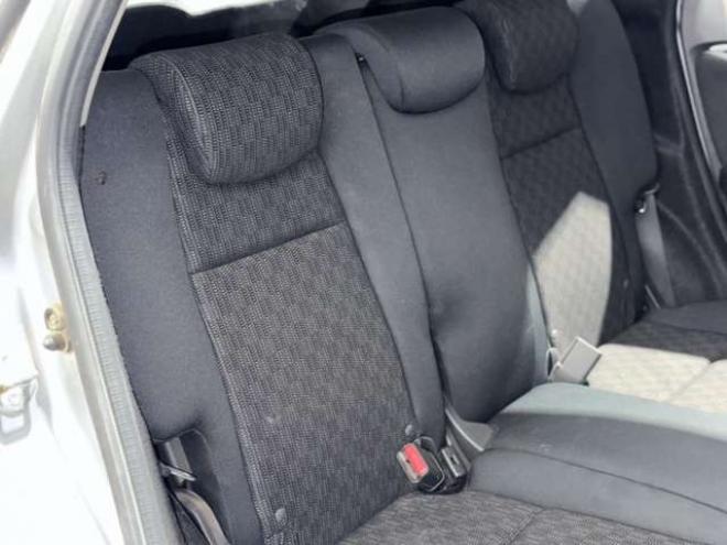 フィット1.3 13G Sパッケージ 4WD　下廻防錆キーレスナビ 1300