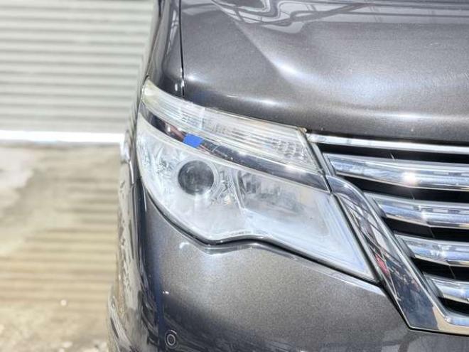 セレナ2.0 ハイウェイスター Vセレクション+Safety アドバンストセーフティ パッケージ 4WD　防錆塗装4WDTVナビBカメエンスタ 2000