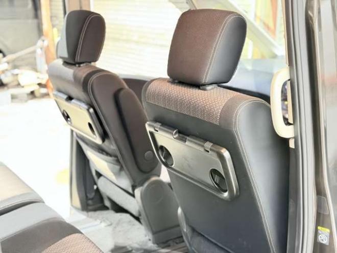 セレナ2.0 ハイウェイスター Vセレクション+Safety アドバンストセーフティ パッケージ 4WD　防錆塗装4WDTVナビBカメエンスタ 2000