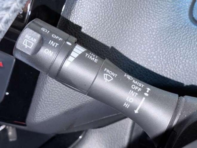 セレナ2.0 ハイウェイスター Vセレクション+Safety アドバンストセーフティ パッケージ 4WD　防錆塗装4WDTVナビBカメエンスタ 2000