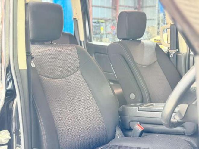 セレナ2.0 ハイウェイスター 4WD　下廻防錆TVナビBカメETC 2000