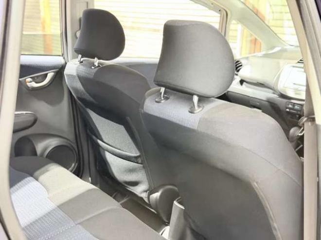 フィット1.3 G 4WD　防錆塗装4WDCDキーレスETC 1300