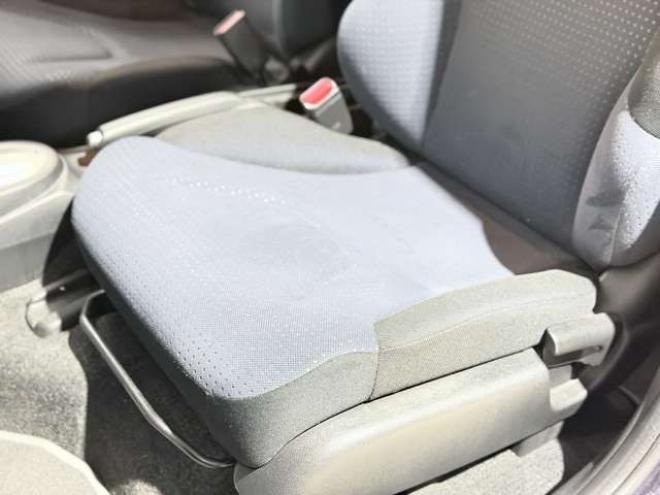 フィット1.3 G 4WD　防錆塗装4WDCDキーレスETC 1300