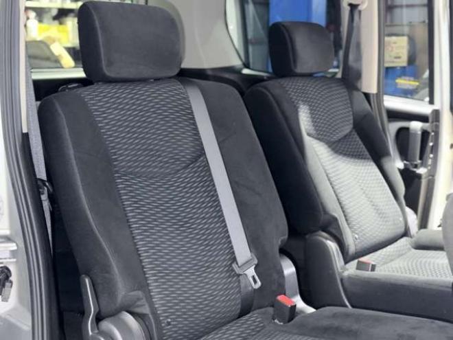 セレナ2.0 20X 4WD　防錆塗装キーレスナビETC 2000