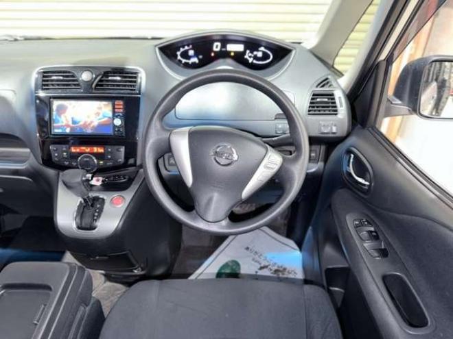 セレナ2.0 20X 4WD　防錆塗装キーレスナビETC 2000