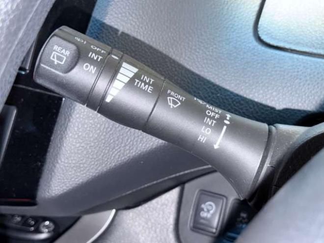 セレナ2.0 20X 4WD　防錆塗装キーレスナビETC 2000