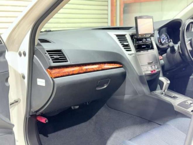 レガシィB4 2.5 i Lパッケージ 4WD　下廻防錆TVナビETC 2500