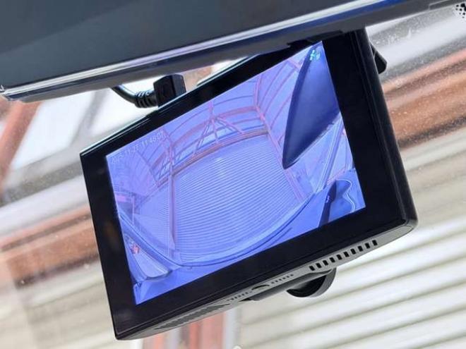 セレナ2.0 ハイウェイスター 4WD　防錆塗装4WDナビBカメETC夏冬タイヤ 2000