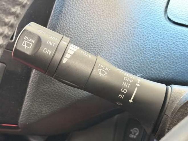 セレナ2.0 ハイウェイスター 4WD　防錆塗装4WDナビBカメETC夏冬タイヤ 2000