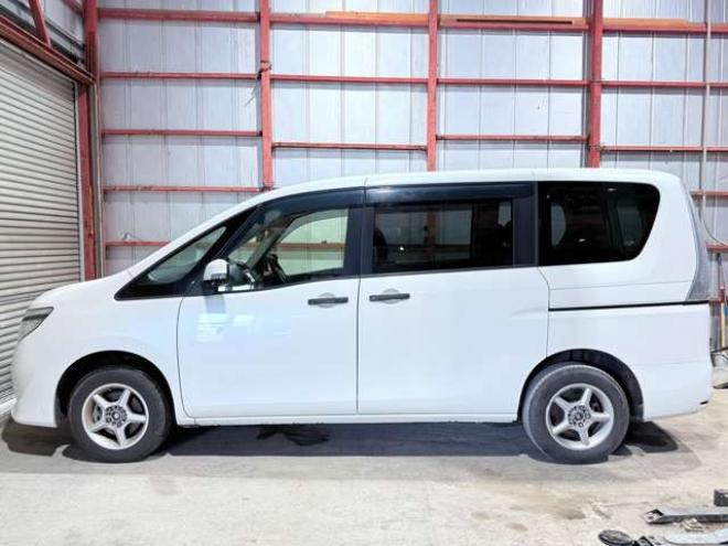 セレナ2.0 20X アドバンストセーフティ パッケージ 4WD　下廻防錆TVナビBカメETC 2000