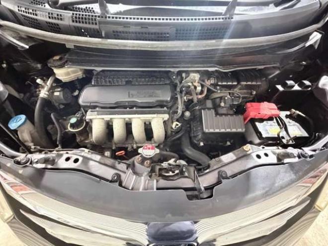 フリード1.5 G ジャストセレクション 4WD　防錆塗装TVナビETCエンスタ 1500