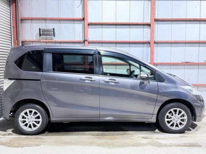 フリード1.5 G ジャストセレクション 4WD　防錆塗装TVナビETCエンスタ 1500