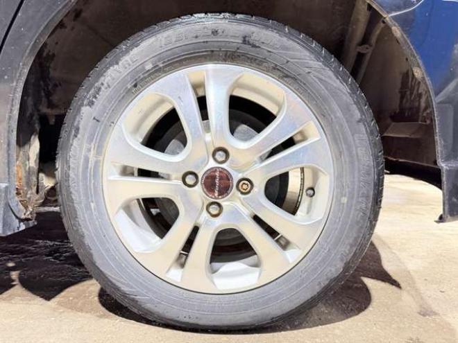 フリード1.5 フレックス エアロ　防錆塗装TVナビBカメ 2WD 1500