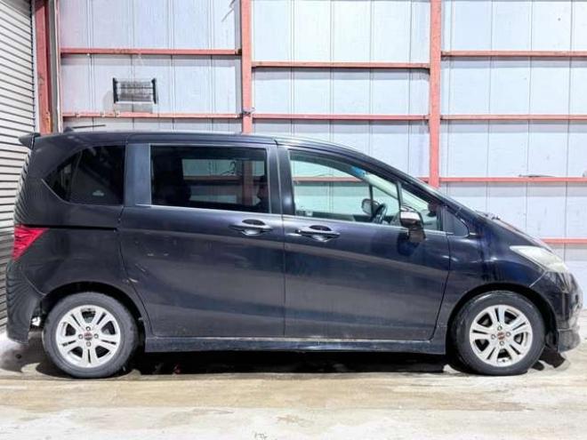 フリード1.5 フレックス エアロ　防錆塗装TVナビBカメ 2WD 1500