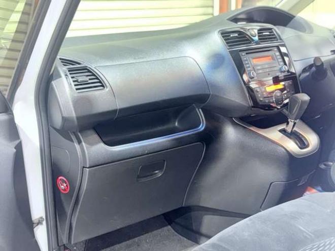 セレナ2.0 20S 4WD　下廻防錆キーレスCD 2000