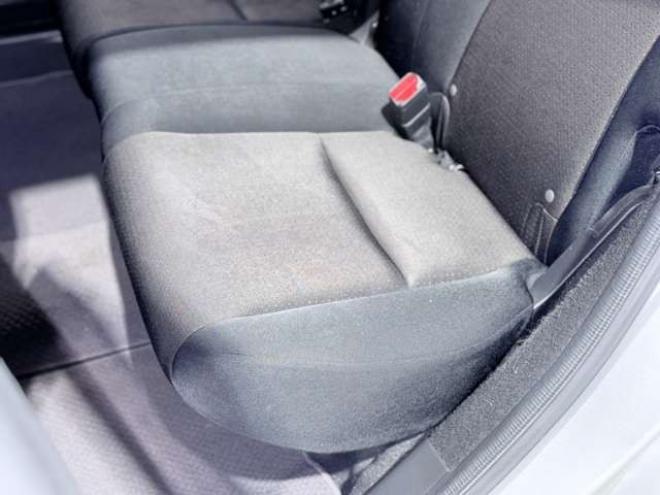 フィット1.5 ハイブリッド Fパッケージ 4WD　下廻防錆ナビETCエンスタ 1500